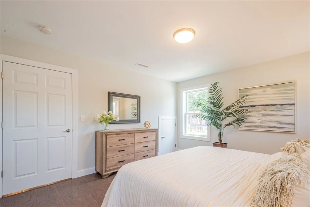 3 bed, 2 bath apartment for rent at 20 Mickelson Ln Unit 17, Bedford — photo 12 of 29