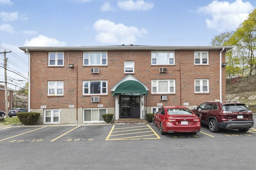 2 bed, 1 bath apartment for rent at 20 Miller St Unit 11, Quincy — photo 14 of 16