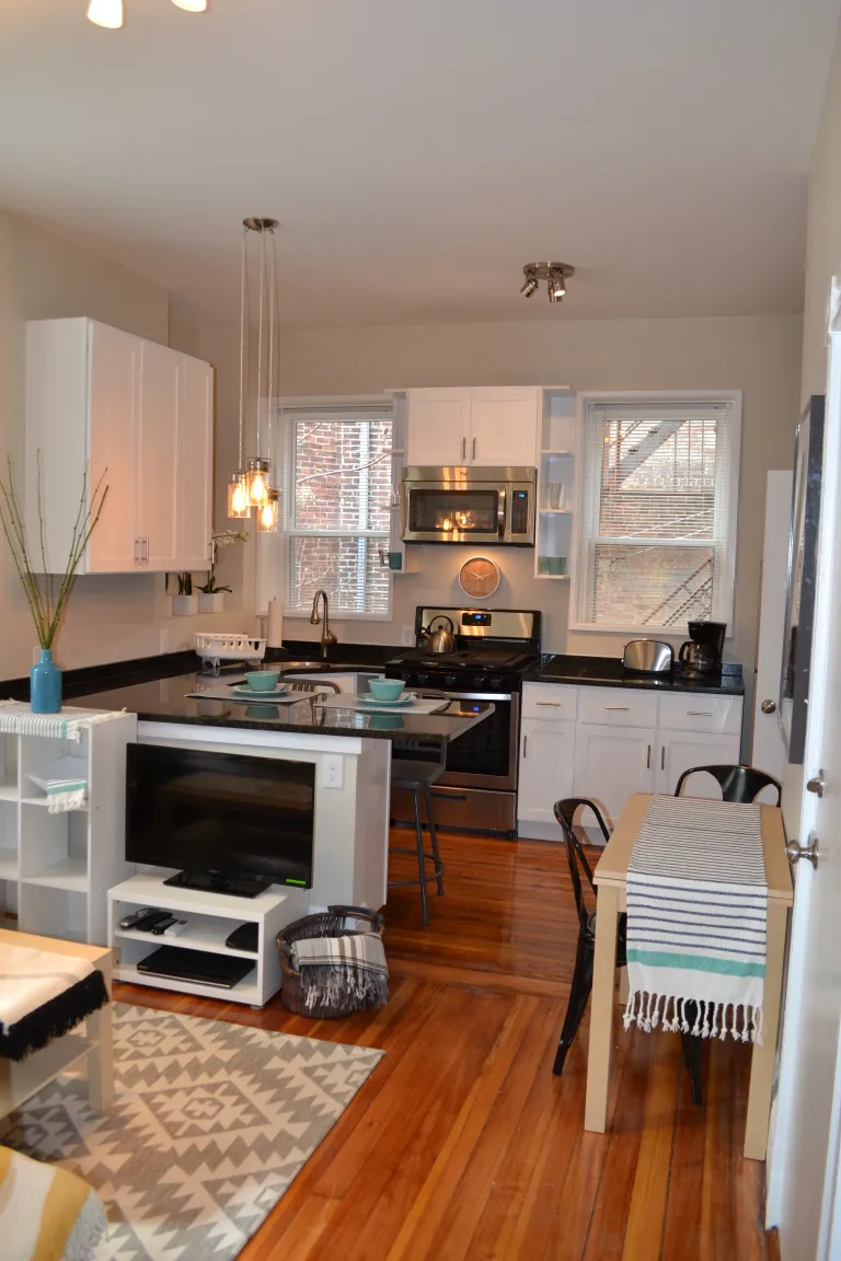 2 bed, 1 bath apartment for rent at 20 Moon St Unit 2, North End — photo 1 of 17