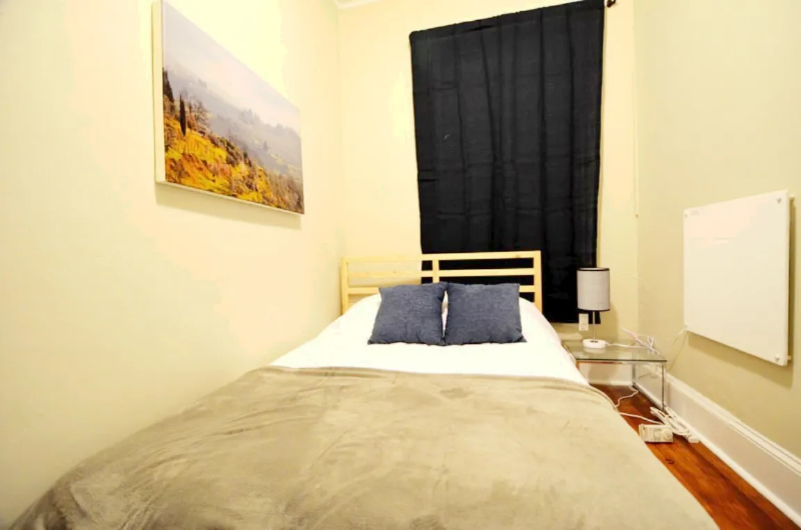 2 bed, 1 bath apartment for rent at 20 Moon St Unit 2, North End — photo 9 of 17