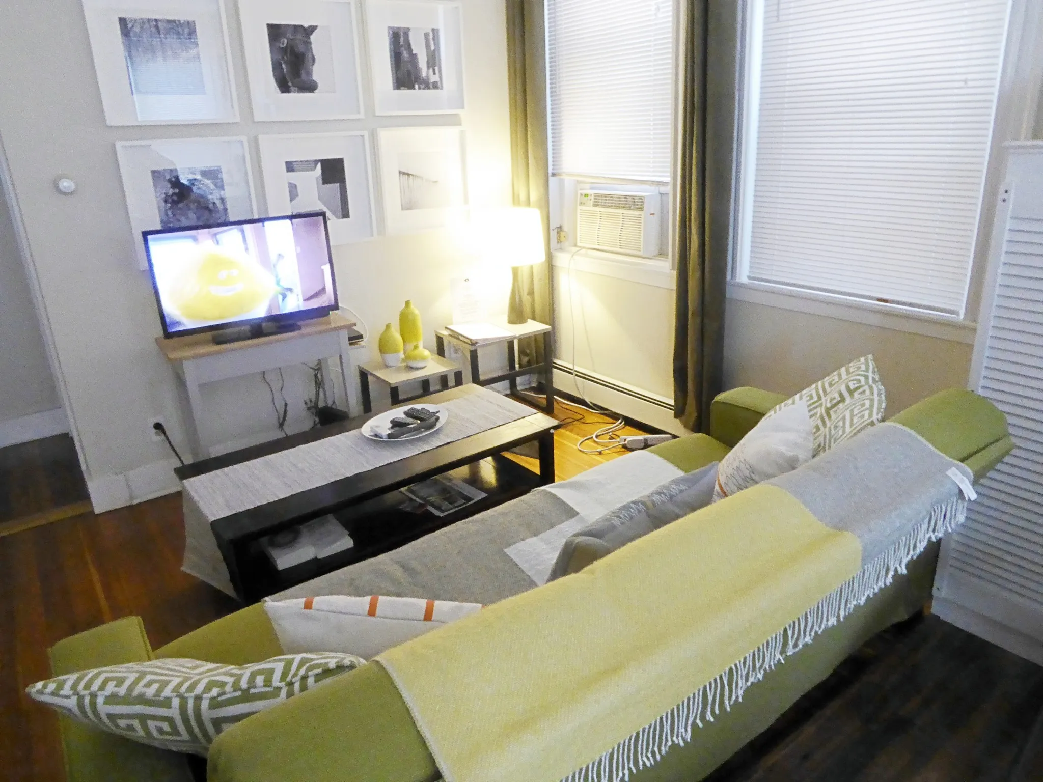 2 bed, 1 bath apartment for rent at 20 Moon St Unit 4, North End — photo 2 of 14
