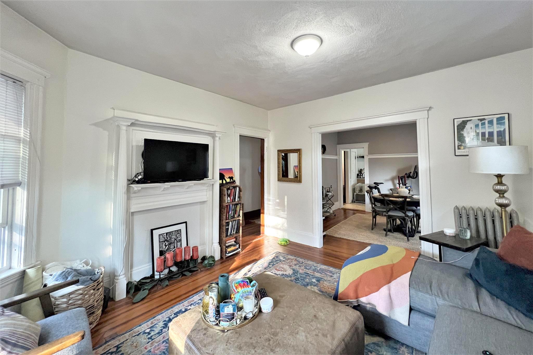 2.5 bed, 1 bath apartment for rent at 20 Moore St Unit 2, Teele Square — photo 3 of 11