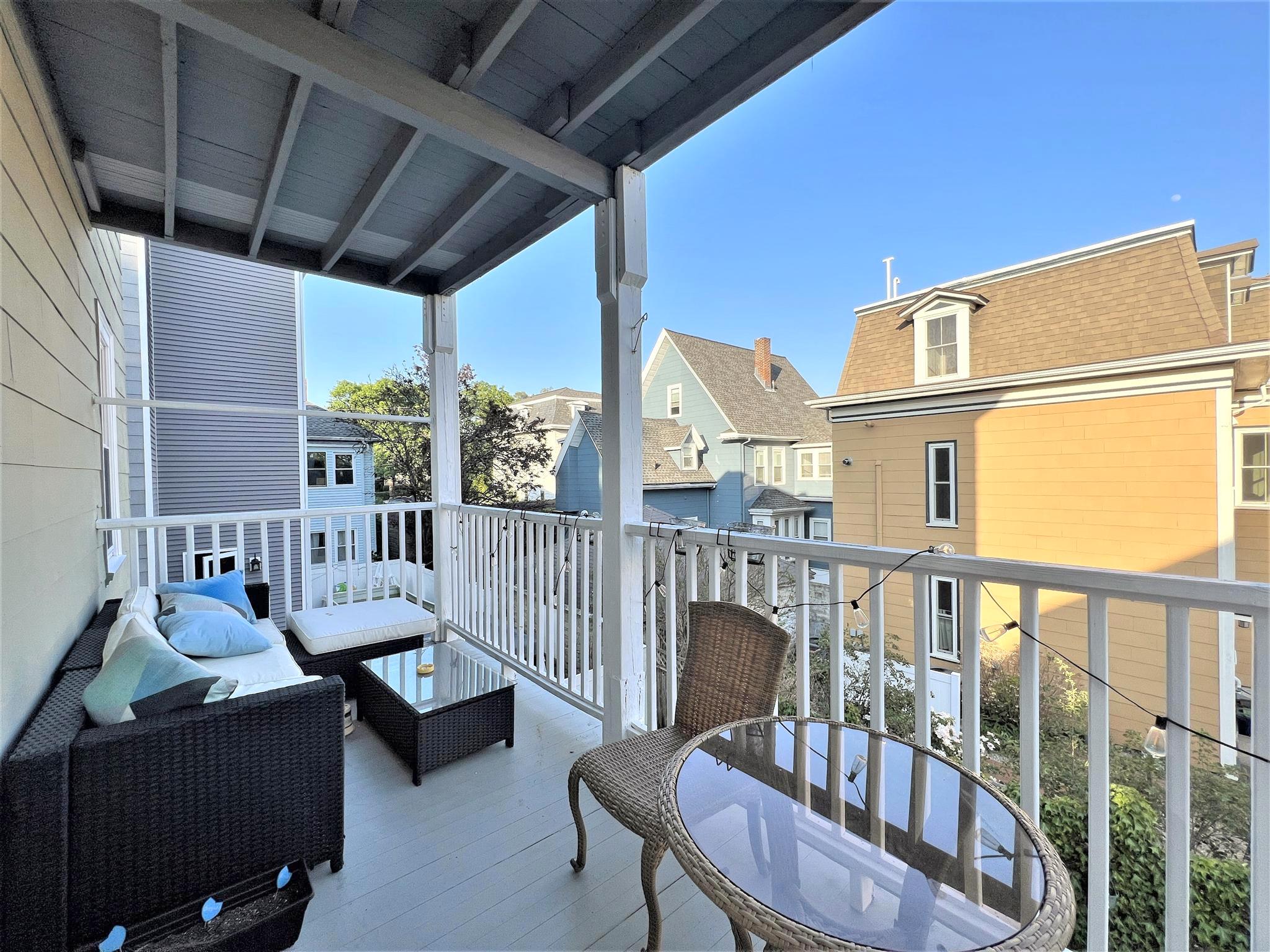 2.5 bed, 1 bath apartment for rent at 20 Moore St Unit 2, Teele Square — photo 10 of 11