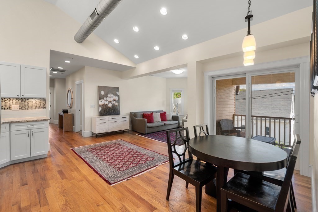 3 bed, 2 bath apartment for rent at 20 Moraine St Unit 5, Waverley — photo 4 of 18