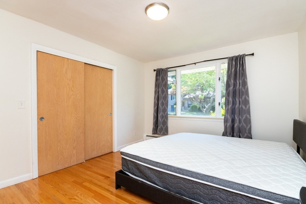 4 bed, 3 bath apartment for rent at 20 Mossdale, Jamaica Plain — photo 10 of 14