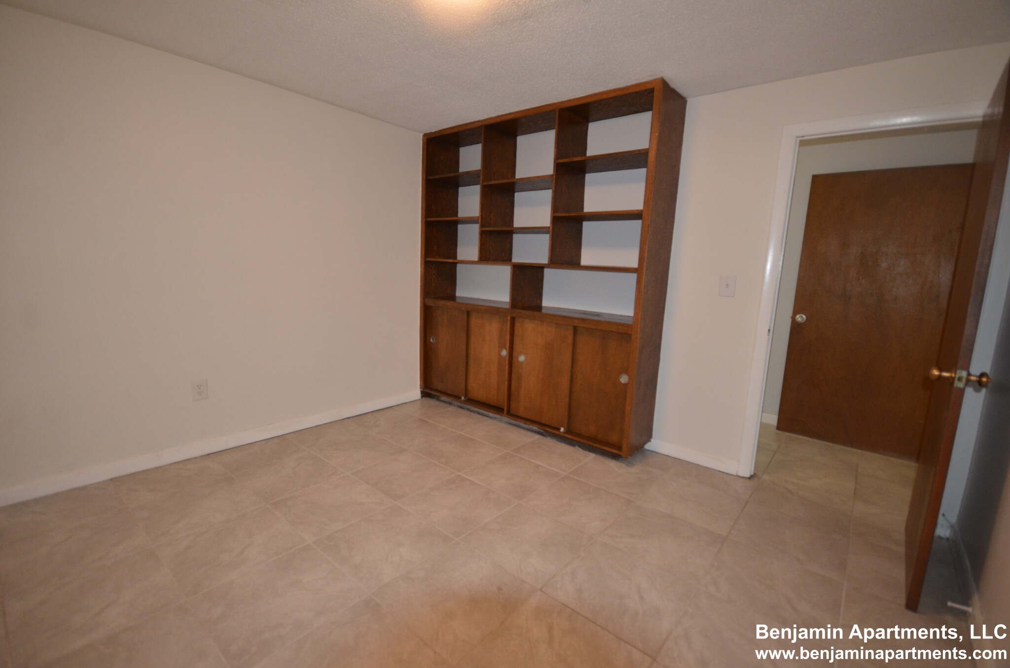 5 bed, 3.5 bath apartment for rent at 20 Mossdale Rd Unit 1, Jamaica Plain — photo 38 of 42