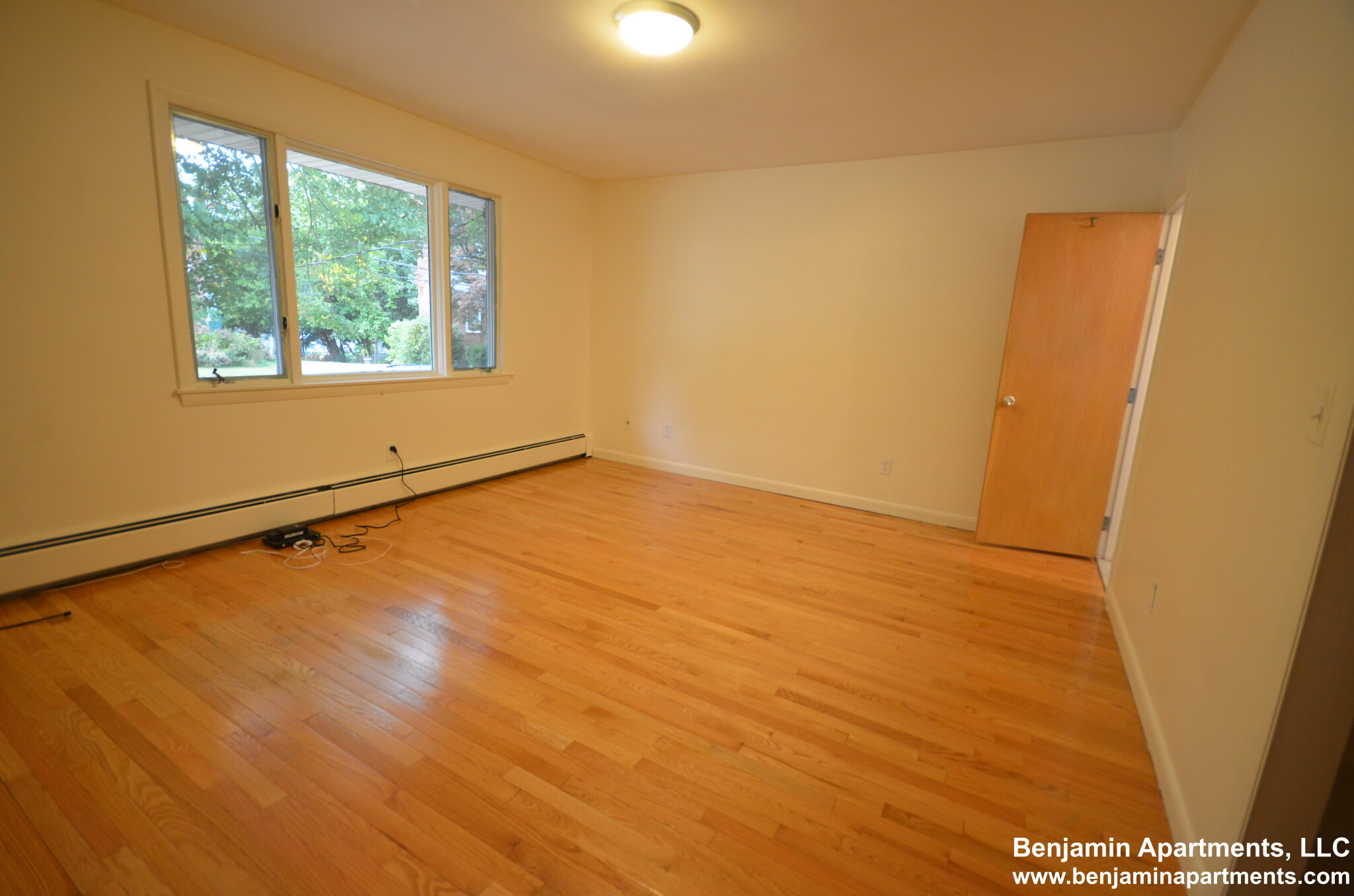 5 bed, 3.5 bath apartment for rent at 20 Mossdale Rd Unit 1, Jamaica Plain — photo 27 of 42
