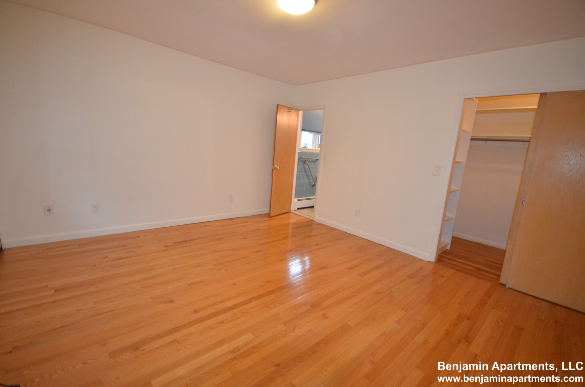 5 bed, 3.5 bath apartment for rent at 20 Mossdale Rd Unit 1, Jamaica Plain — photo 28 of 42