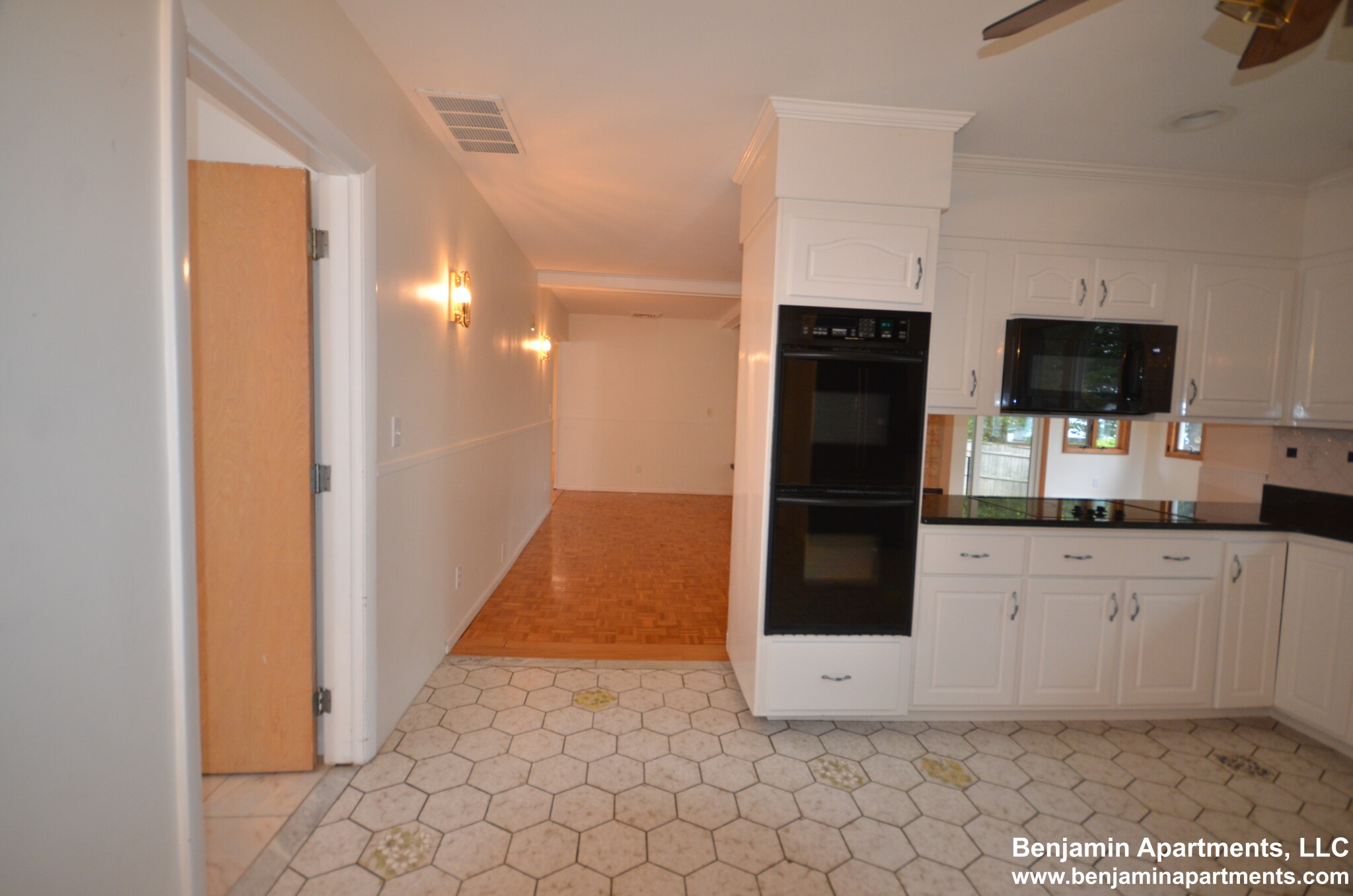 5 bed, 3.5 bath apartment for rent at 20 Mossdale Rd Unit 1, Jamaica Plain — photo 11 of 42