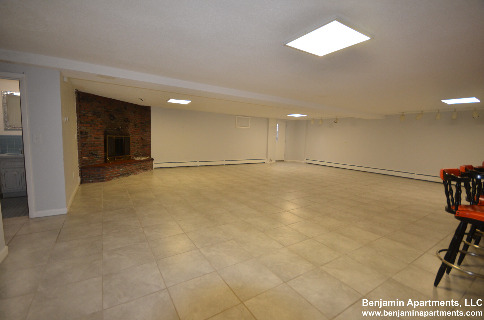 5 bed, 3.5 bath apartment for rent at 20 Mossdale Rd Unit 1, Jamaica Plain — photo 34 of 42
