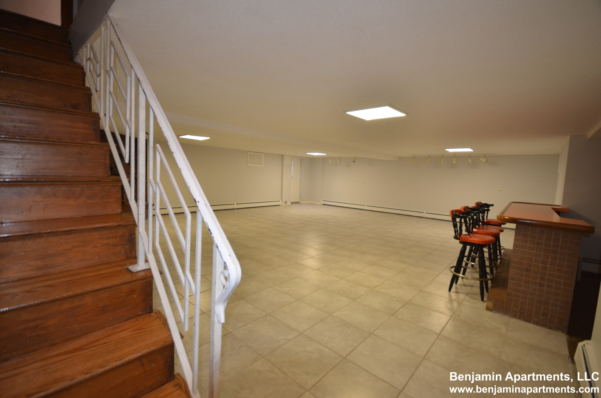 5 bed, 3.5 bath apartment for rent at 20 Mossdale Rd Unit 1, Jamaica Plain — photo 32 of 42
