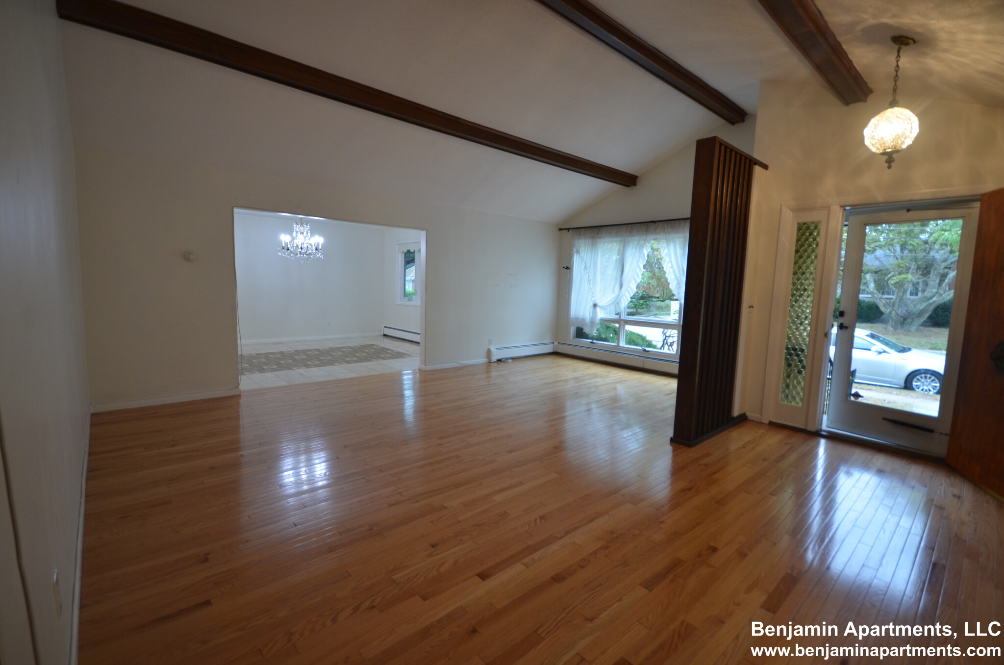 5 bed, 3.5 bath apartment for rent at 20 Mossdale Rd Unit 1, Jamaica Plain — photo 3 of 42