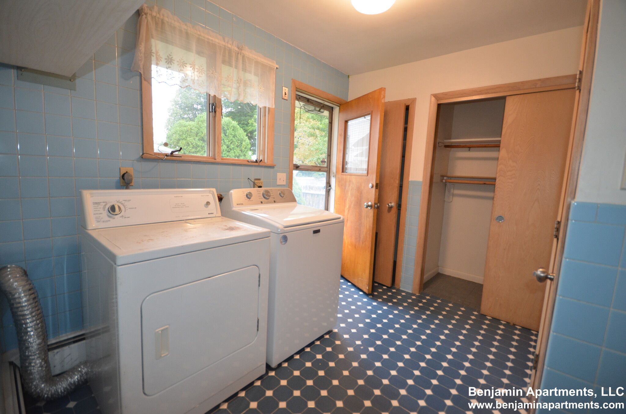 5 bed, 3.5 bath apartment for rent at 20 Mossdale Rd Unit 1, Jamaica Plain — photo 19 of 42
