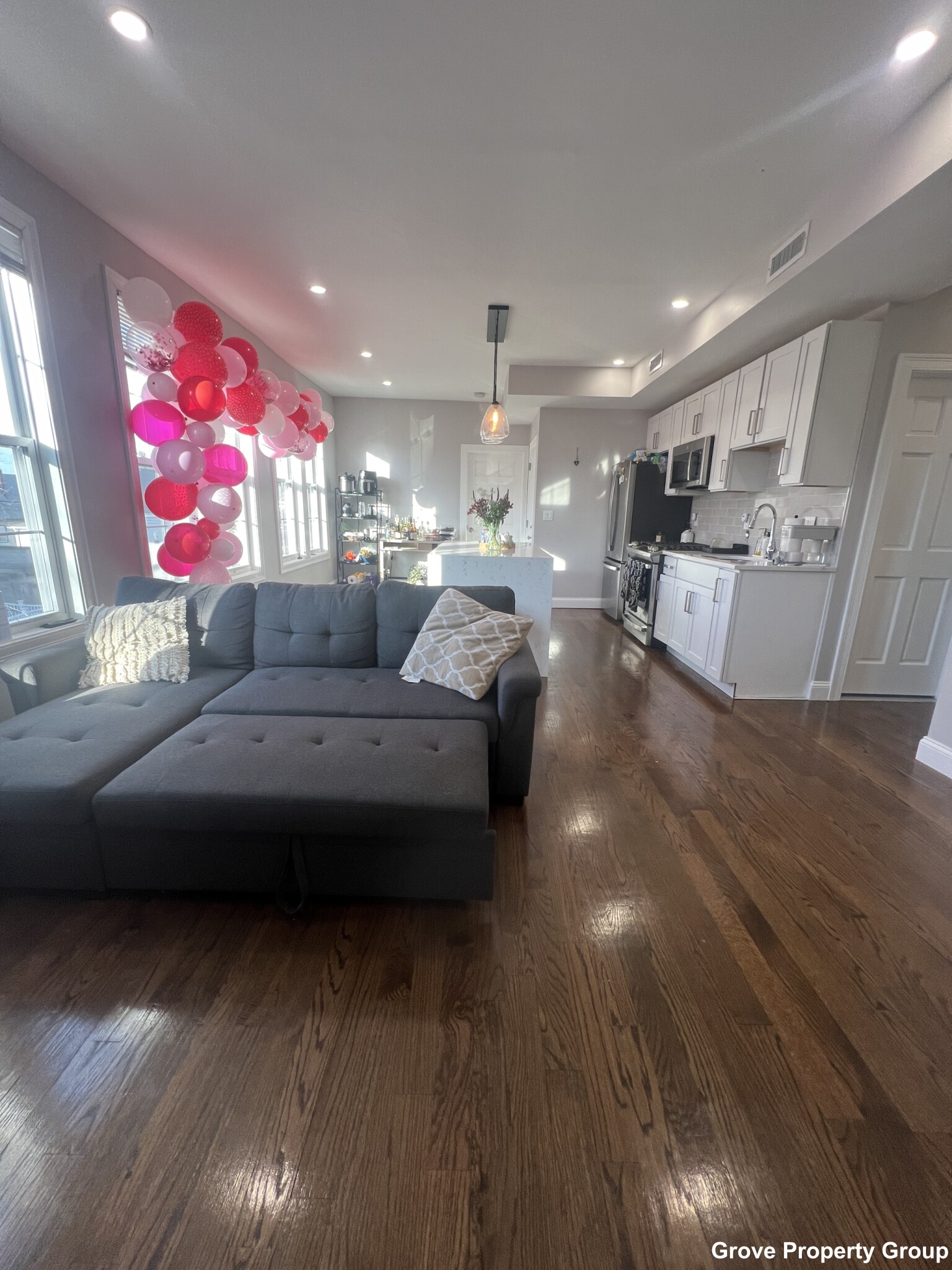 4 bed, 3 bath apartment for rent at 20 Mount Vernon St Unit 3, Dorchester — photo 1 of 23