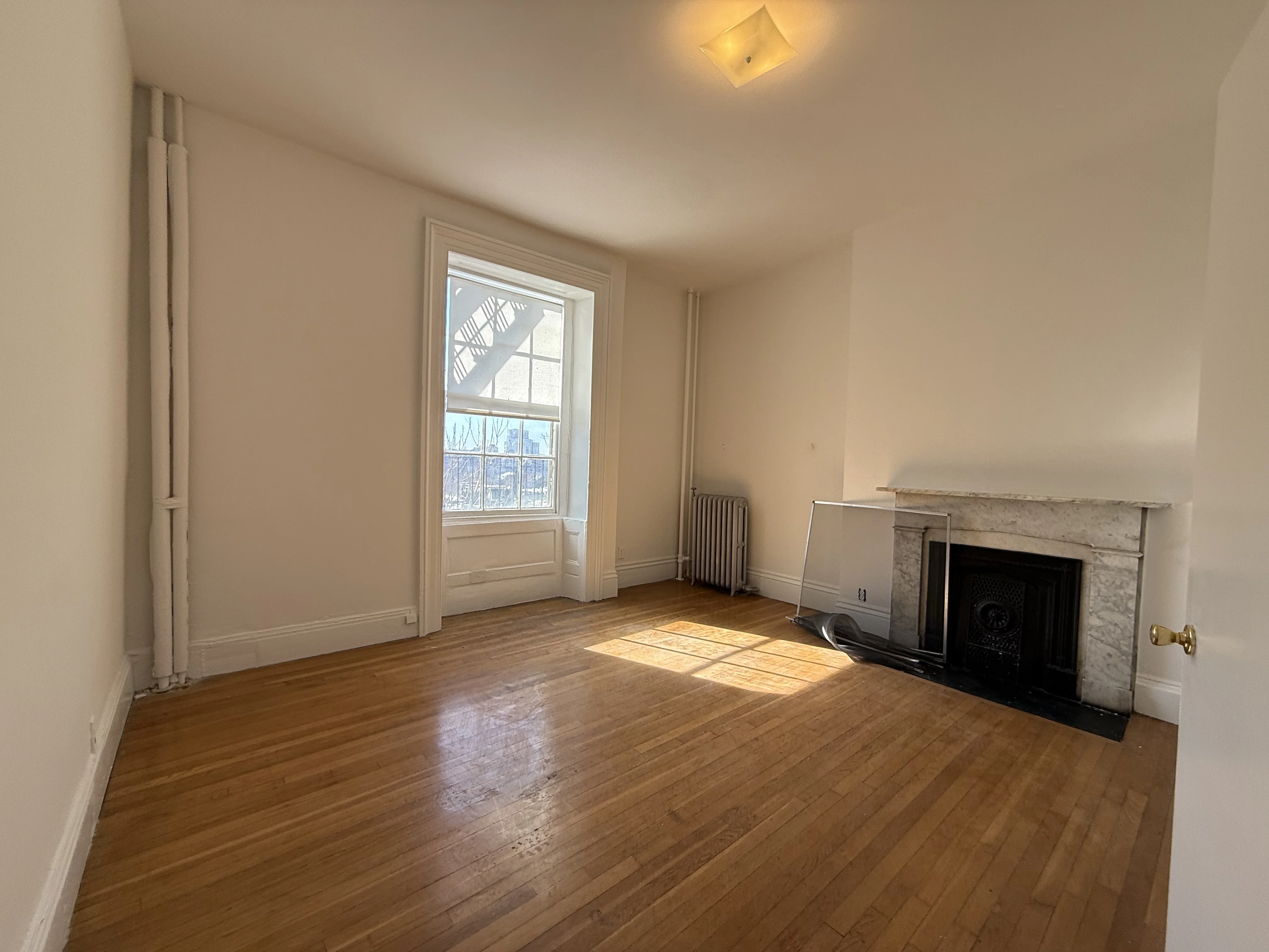 1 bed, 1 bath apartment for rent at 20 Mount Vernon St Unit 403, Beacon Hill — photo 5 of 10