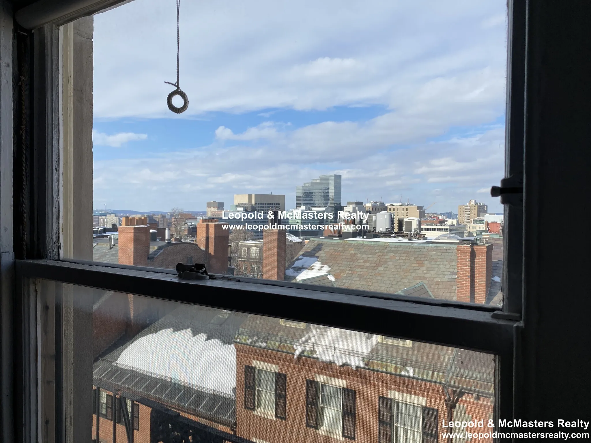 Studio bed, 1 bath apartment for rent at 20 Mount Vernon St Unit 601, Beacon Hill — photo 4 of 9