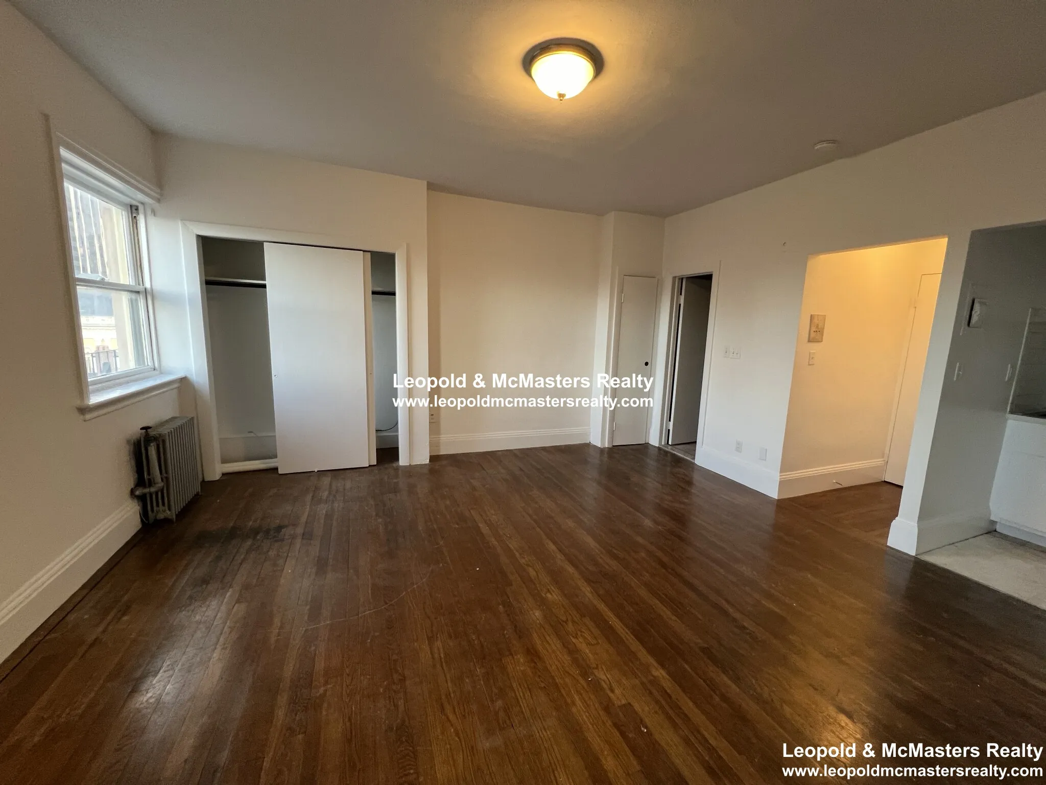 Studio bed, 1 bath apartment for rent at 20 Mount Vernon St Unit 601, Beacon Hill — photo 3 of 9