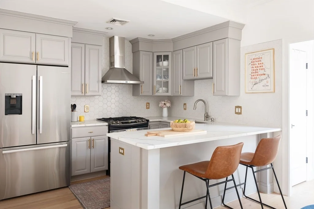 2 bed, 2 bath apartment for rent at 20 Mystic St Unit 2, Charlestown — photo 2 of 15