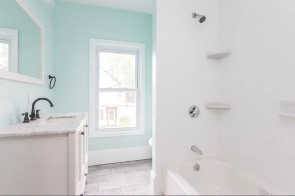 3 bed, 1 bath apartment for rent at 20 Newbury St Unit 20, Davis Square — photo 15 of 18