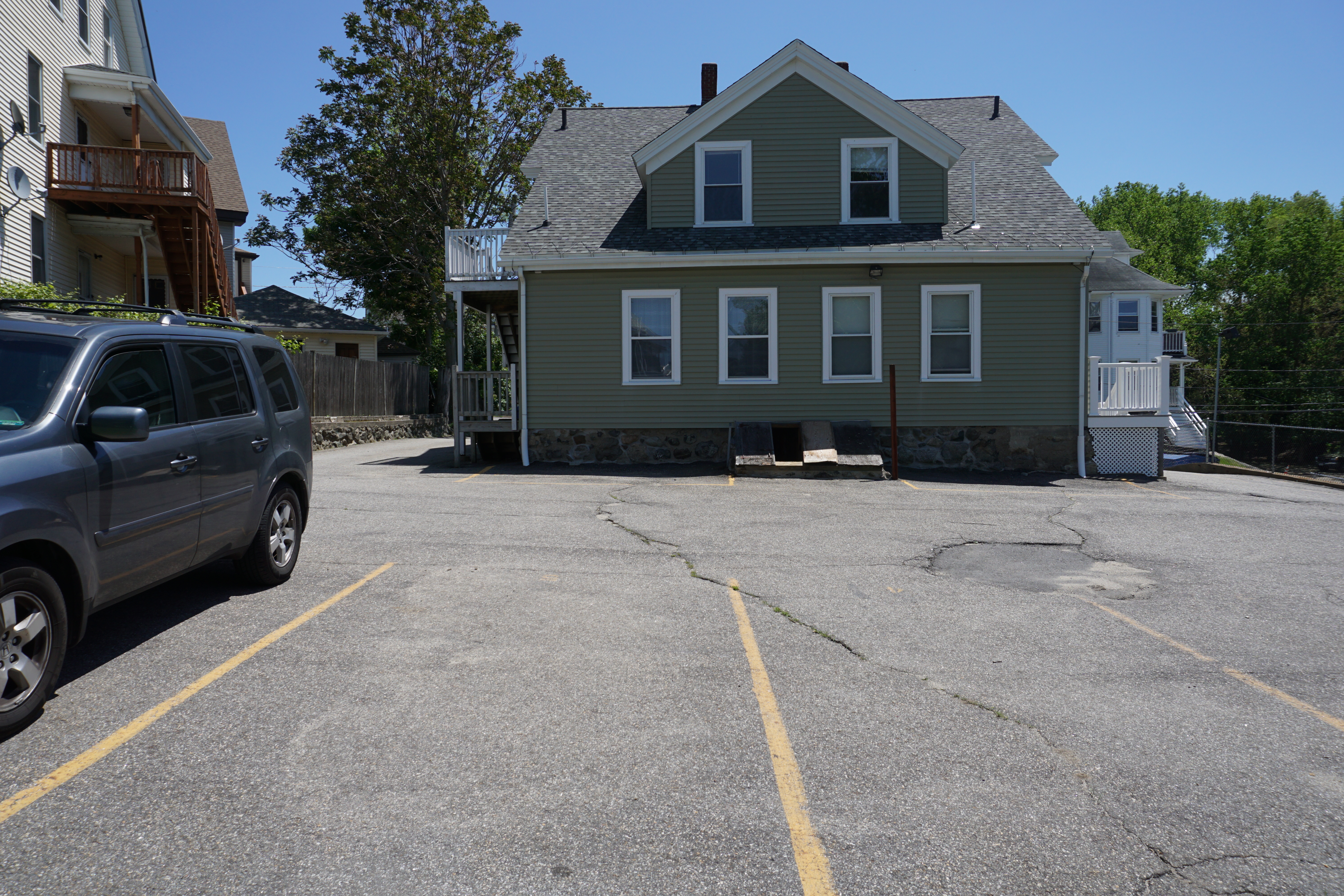 1 bed, 1 bath apartment for rent at 20 Norumbega Ter Unit 20-01, South Side — photo 7 of 7