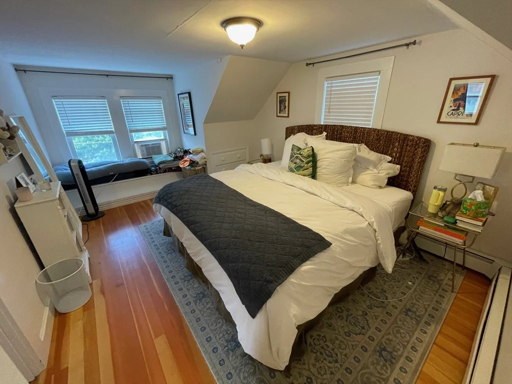 3 bed, 2 bath apartment for rent at 20 Oak Rd, Medford — photo 15 of 28