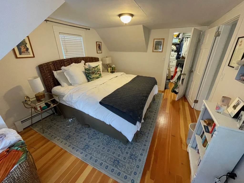 3 bed, 2 bath apartment for rent at 20 Oak Rd, Medford — photo 16 of 28