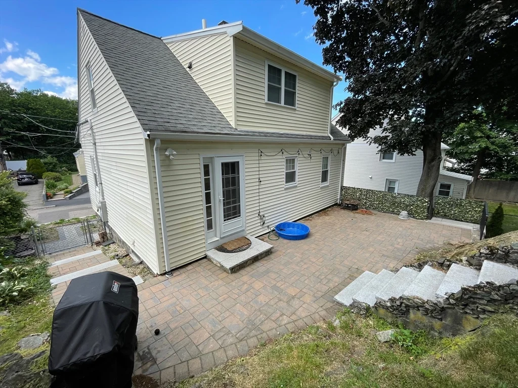 3 bed, 2 bath apartment for rent at 20 Oak Rd, Medford — photo 28 of 28