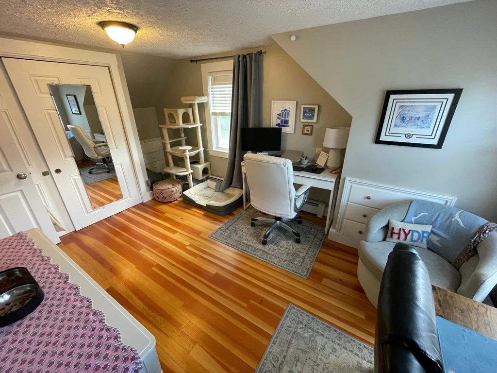 3 bed, 2 bath apartment for rent at 20 Oak Rd, Medford — photo 20 of 28