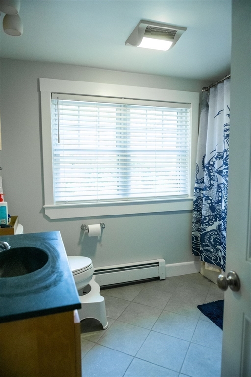 3 bed, 2 bath apartment for rent at 20 Oak Rd Unit 0, Medford — photo 14 of 32