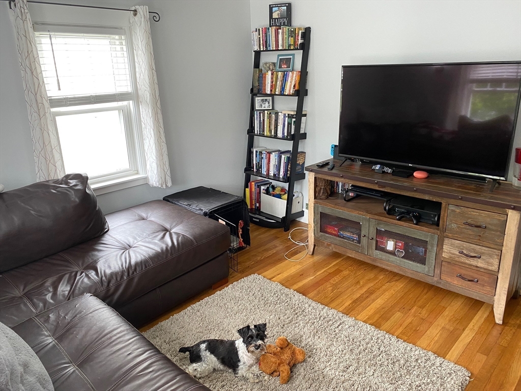 3 bed, 2 bath apartment for rent at 20 Oak Rd Unit 0, Medford — photo 7 of 32
