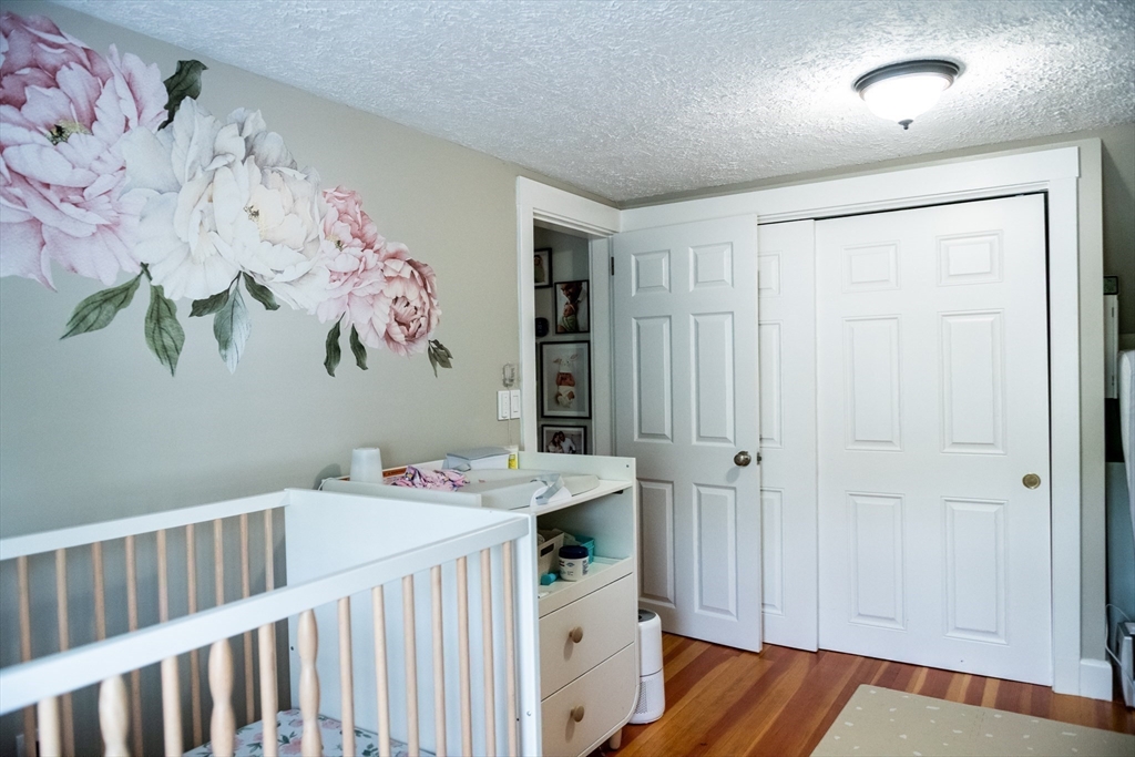 3 bed, 2 bath apartment for rent at 20 Oak Rd Unit 0, Medford — photo 12 of 32