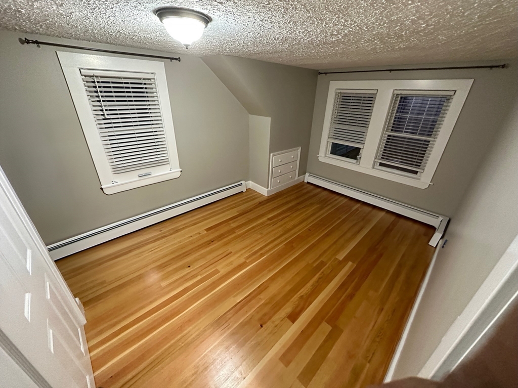 3 bed, 2 bath apartment for rent at 20 Oak Rd Unit 0, Medford — photo 26 of 32