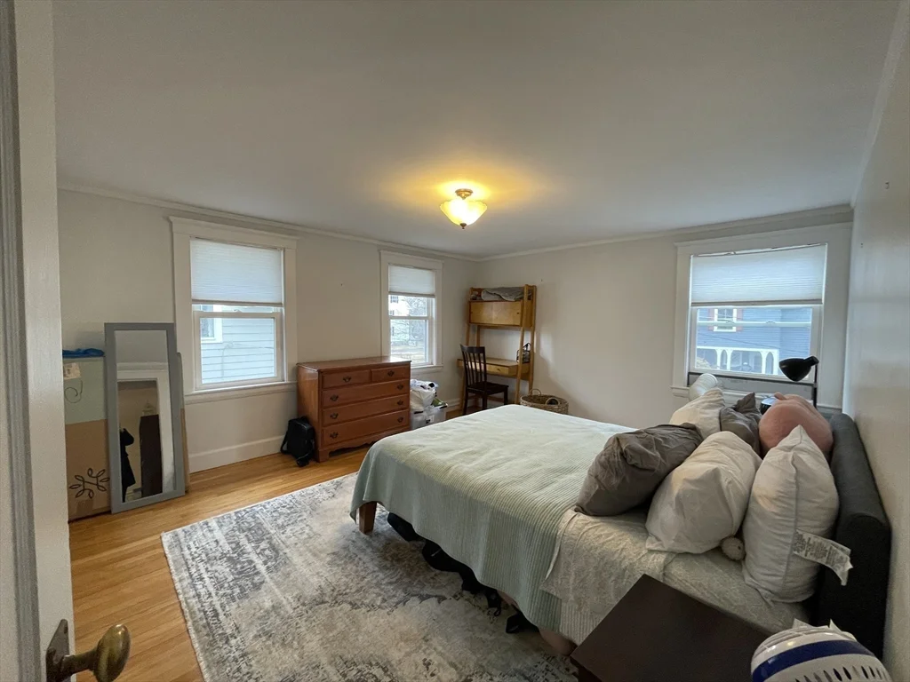 3 bed, 3 bath apartment for rent at 20 Oak Ter Unit 0, Newton Highlands — photo 7 of 14