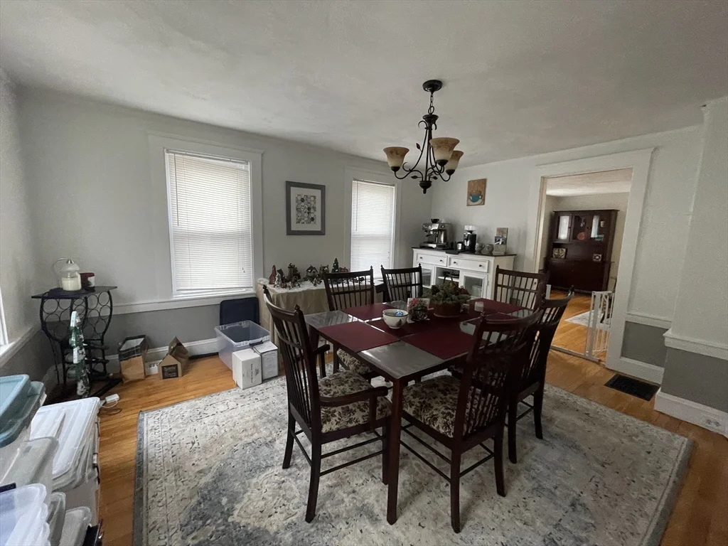 3 bed, 3 bath apartment for rent at 20 Oak Ter Unit 0, Newton Highlands — photo 4 of 14