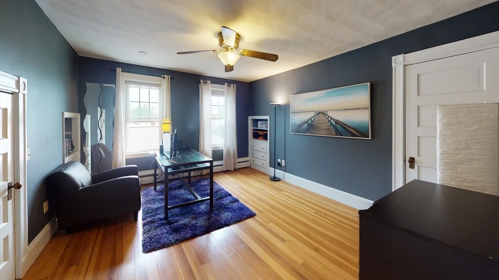 5 bed, 2 bath apartment for rent at 20 Oakland St Unit 20, Newton — photo 3 of 23