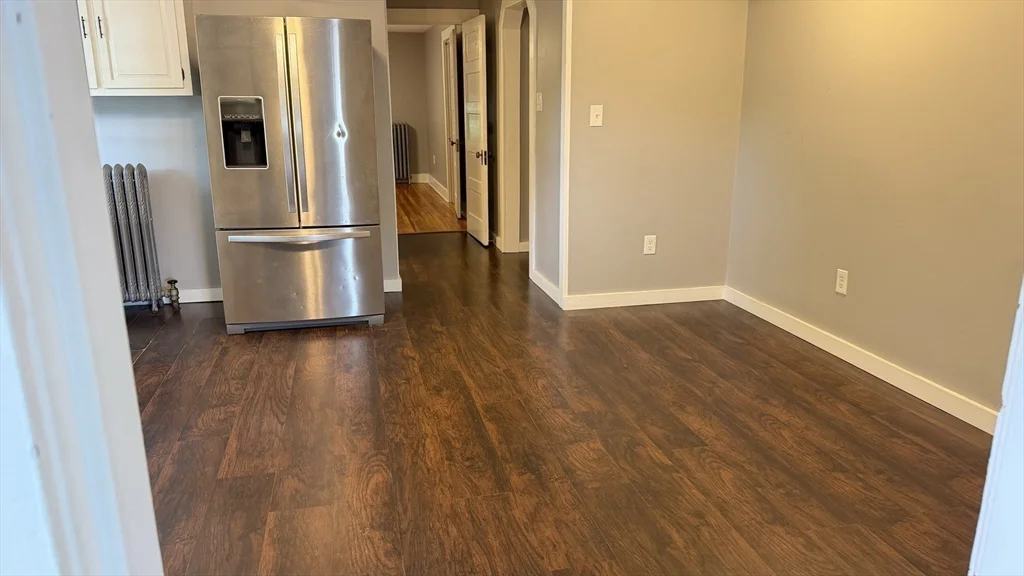 3 bed, 1 bath apartment for rent at 20 Old Providence Unit 1, Sutton — photo 5 of 22