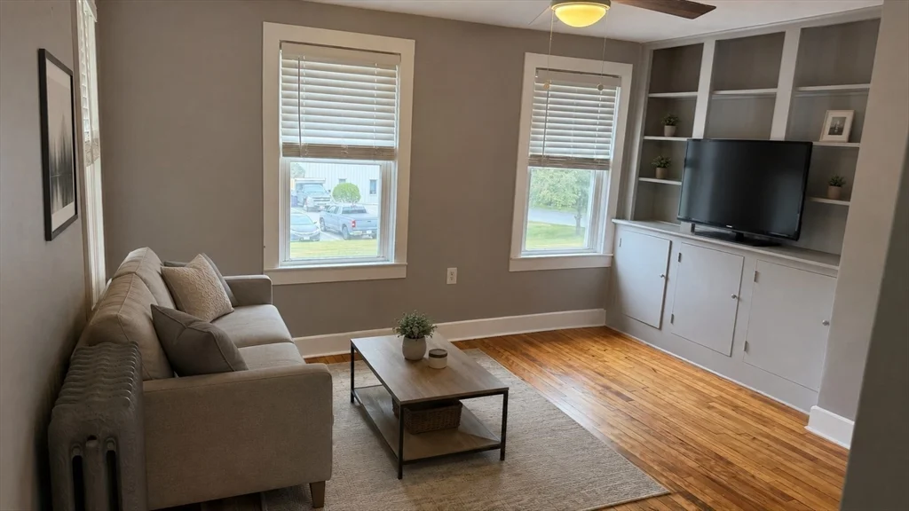 3 bed, 1 bath apartment for rent at 20 Old Providence Unit 1, Sutton — photo 9 of 22