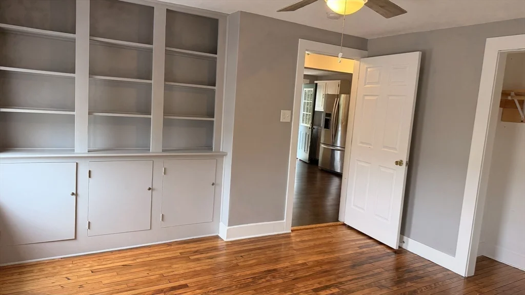 3 bed, 1 bath apartment for rent at 20 Old Providence Unit 1, Sutton — photo 10 of 22