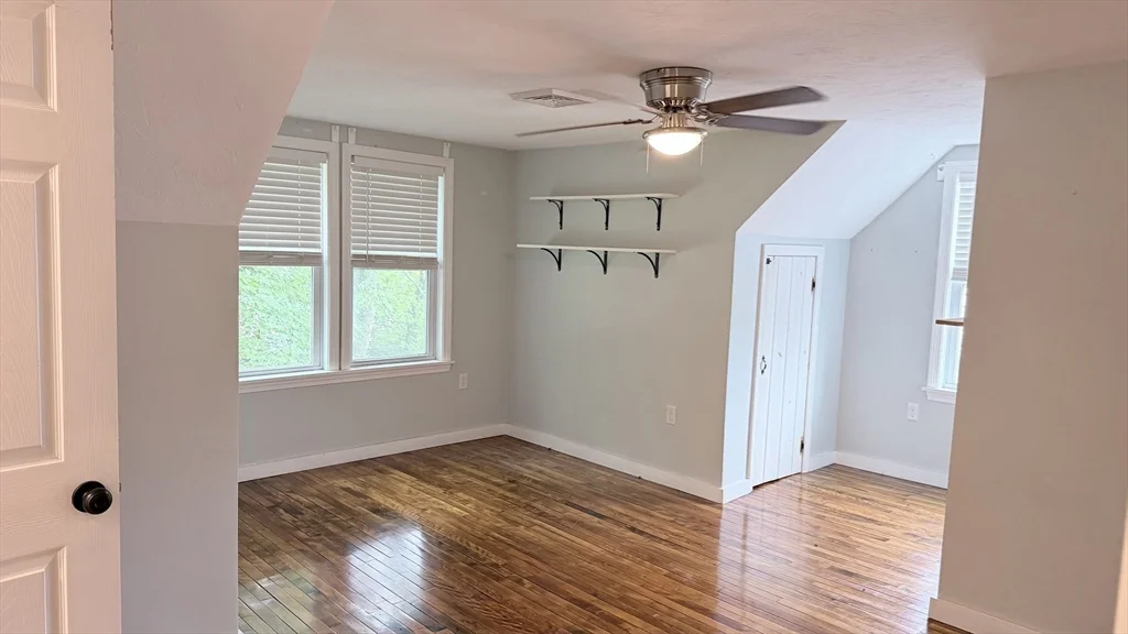 2 bed, 1 bath apartment for rent at 20 Old Providence Unit 2, Sutton — photo 10 of 17