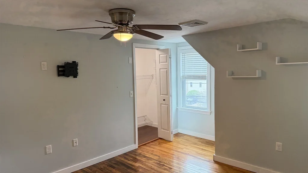 2 bed, 1 bath apartment for rent at 20 Old Providence Unit 2, Sutton — photo 13 of 17