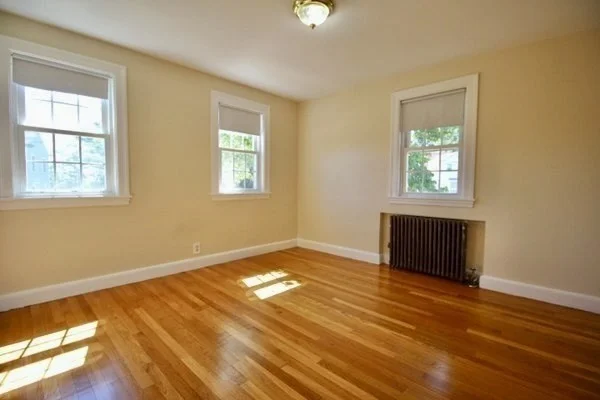 2 bed, 1 bath apartment for rent at 20 Orlando Ave, Arlington — photo 16 of 22