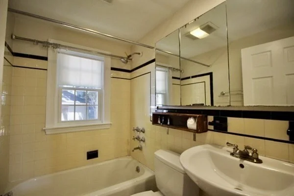 2 bed, 1 bath apartment for rent at 20 Orlando Ave, Arlington — photo 17 of 22