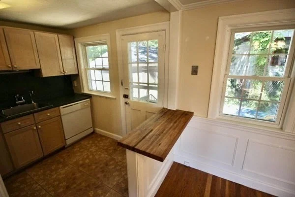 2 bed, 1 bath apartment for rent at 20 Orlando Ave, Arlington — photo 12 of 22