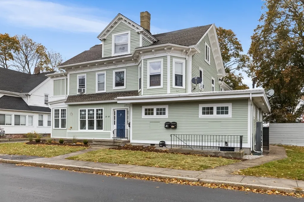 2 bed, 1 bath apartment for rent at 20 Orne St Unit A, North Attleboro