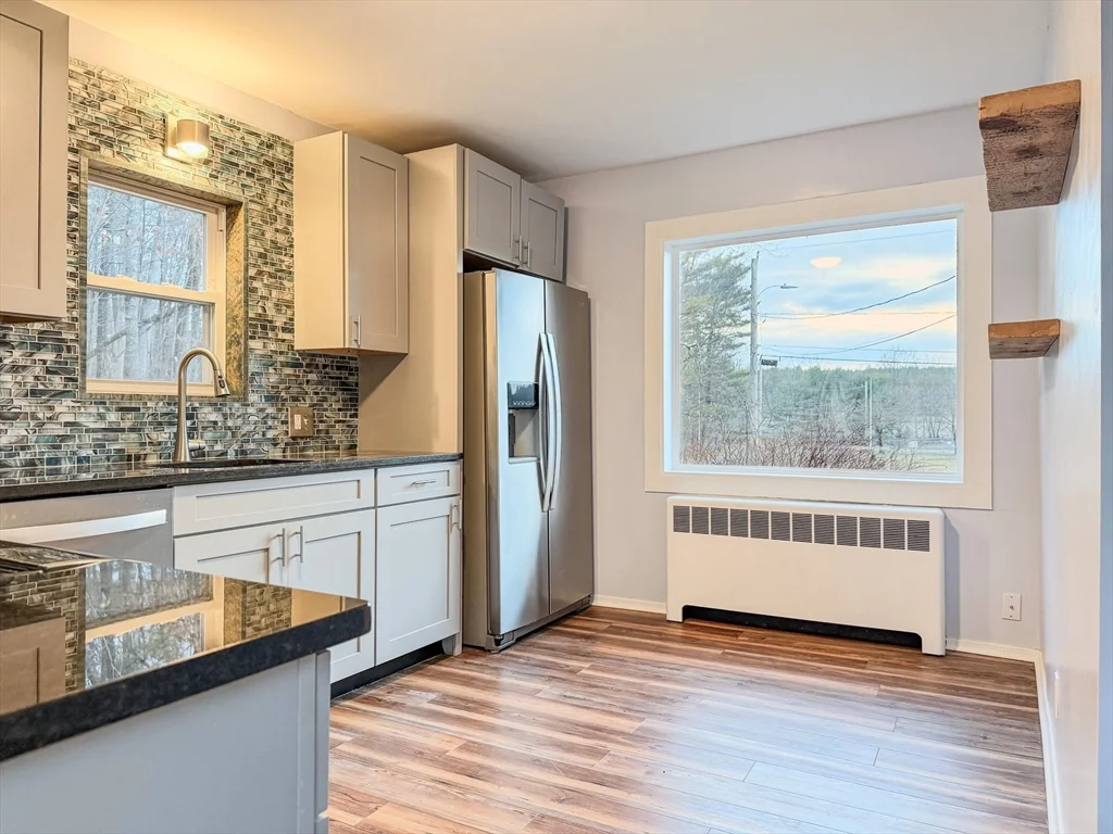 2 bed, 1 bath apartment for rent at 20 Park Dr Unit A, Groton — photo 3 of 13
