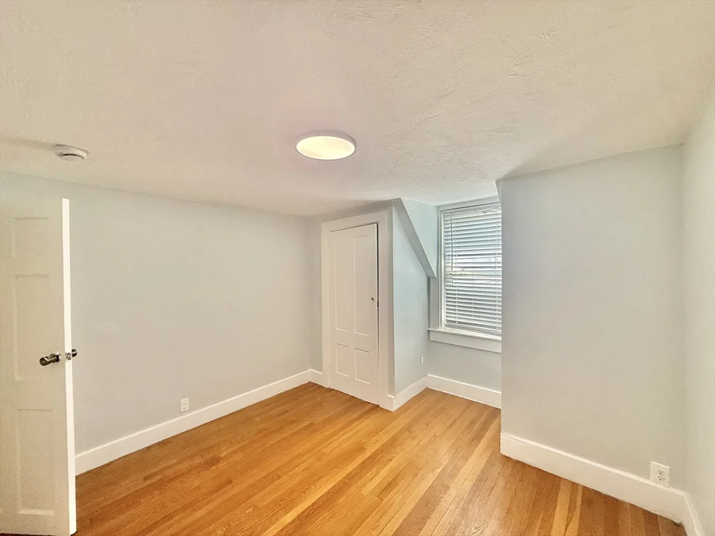 3 bed, 1 bath apartment for rent at 20 Park Rd Unit 2, Brockton — photo 9 of 26
