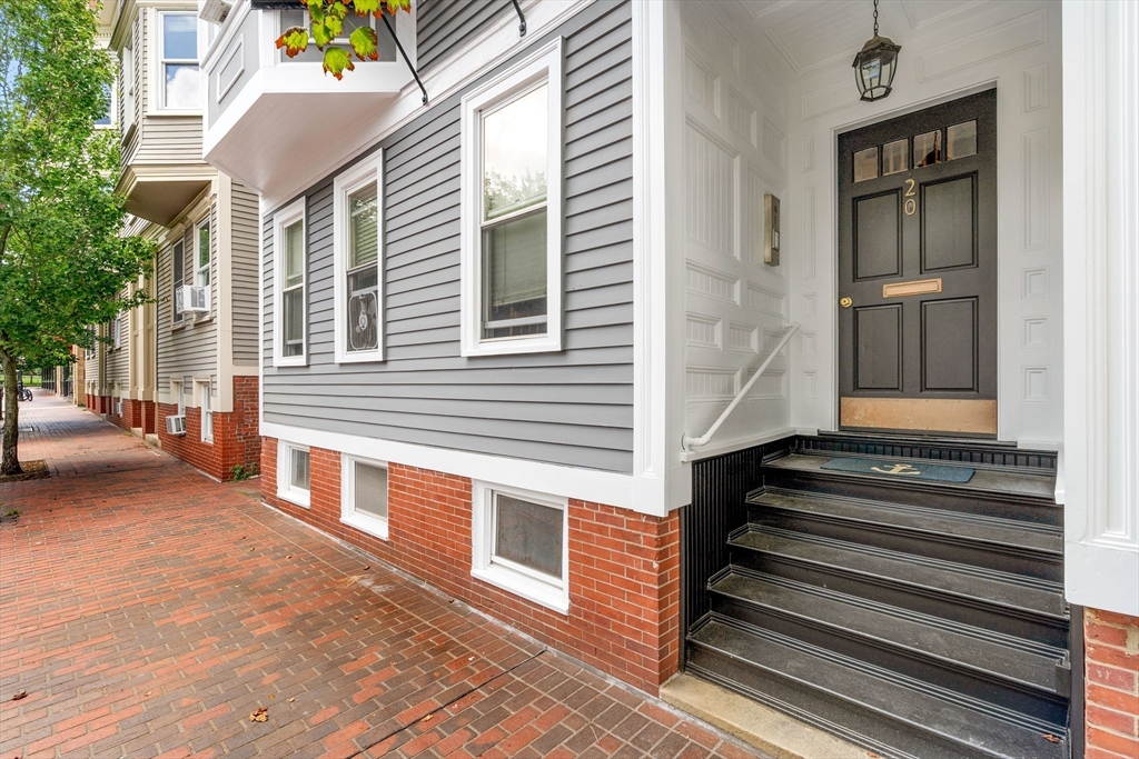 2 bed, 1 bath apartment for rent at 20 Park St Unit 2, Charlestown — photo 8 of 8