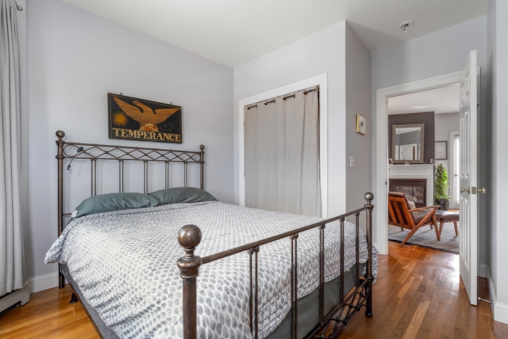 2 bed, 1 bath apartment for rent at 20 Park St Unit 2, Charlestown — photo 5 of 8