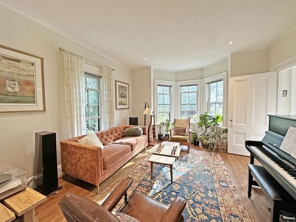 4 bed, 2 bath apartment for rent at 20 Parsons St, West Newton — photo 1 of 21