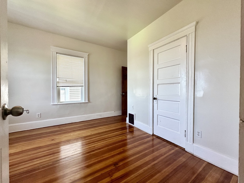 3 bed, 1 bath apartment for rent at 20 Peverell Unit 2, Dorchester — photo 7 of 17